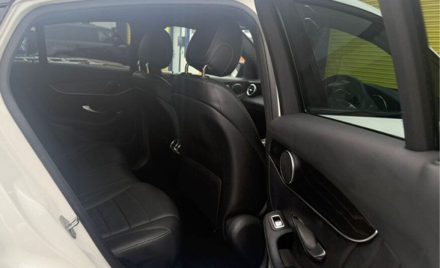 Mercedes Benz 2.1 GLC 220d AMG Line Coupe 5dr Diesel G-Tronic+ 4MATIC Euro 6